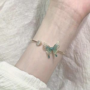 Women Butterfly Bracelet, Elegant Lightweight Bangle Jewelry Gift for Casual Daily