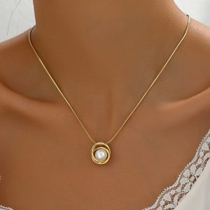 Fresh and sweet women's necklace with a small fragrance, niche string, pearl cross ring design, collarbone chain